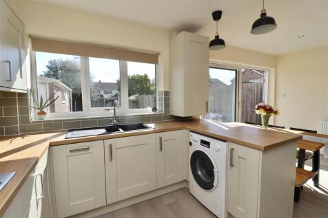 DINING/KITCHEN
