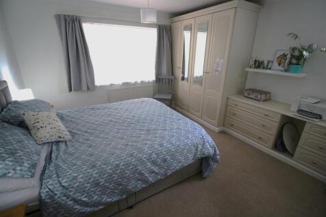 Bed 1.JPG