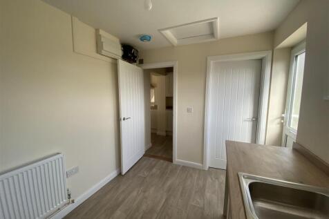 Utility Room (2).jpg