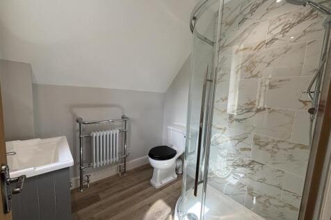 ensuite2.JPG