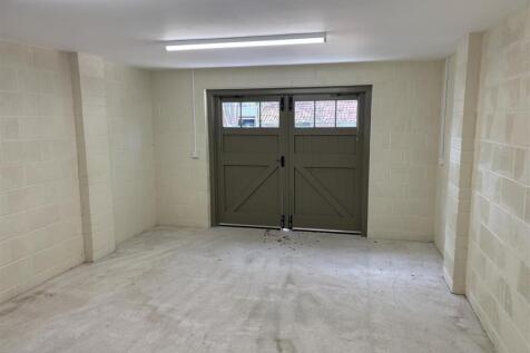 Garage.JPG