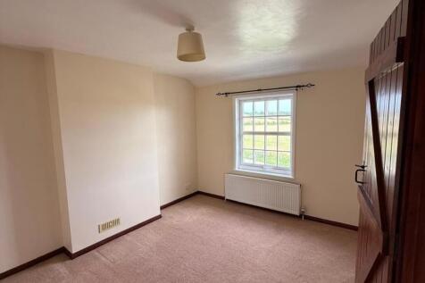 Bedroom 1 copy.jpg