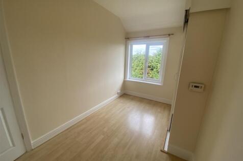 IMG_9033 - Bedroom 2.JPG