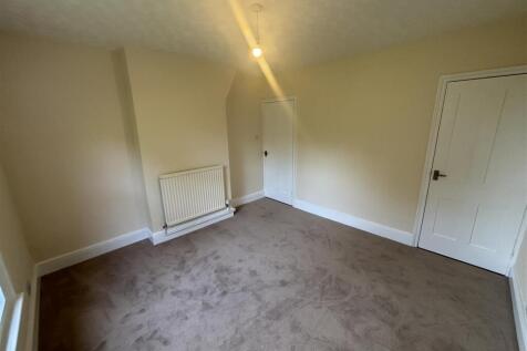 Master Bedroom 2.JPG