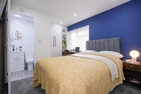 Bedroom 6 (1)