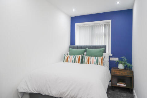 Bedroom 5 (2)