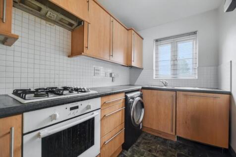 258062_34046217_I...