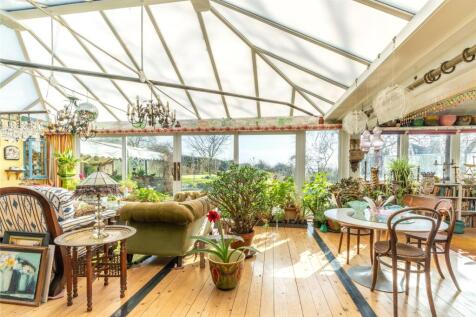 Garden/Family/Dining