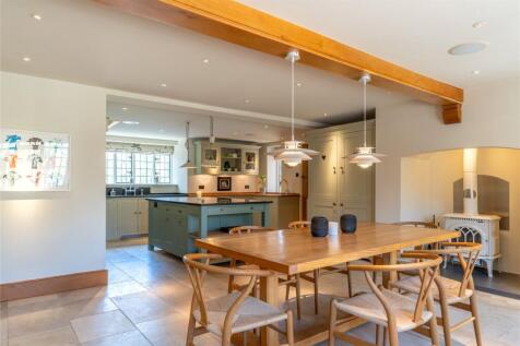 Kitchen/Breakfast
