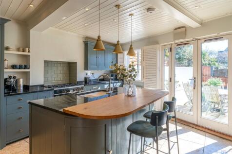 Kitchen/Breakfast Rm