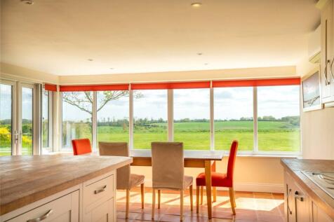 Kitchen/Breakfast Rm
