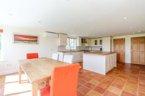 Kitchen/Breakfast Rm
