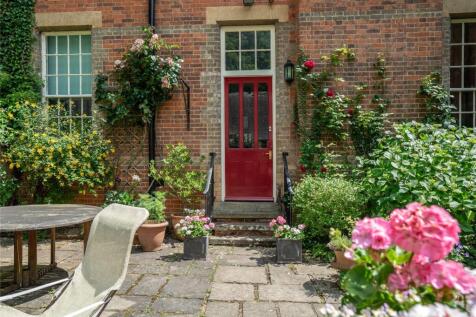 Rear Courtyard