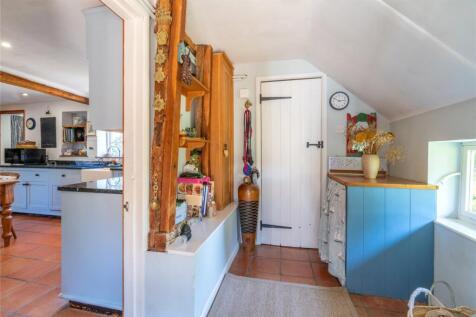 Hall/ Utility