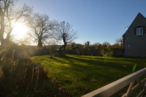 Garden Property to l