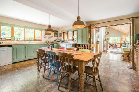 Kitchen/Breakfast Rm