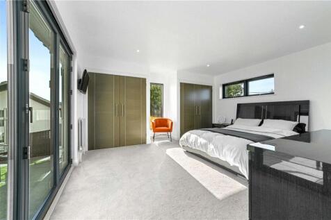Main Bed