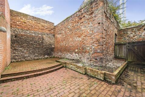 Courtyard Garden