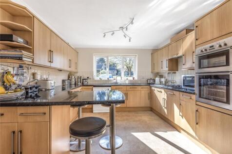 Kitchen/Breakfast Rm
