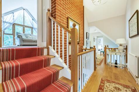 1st Floor Landing