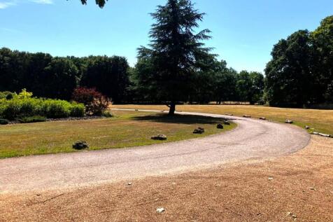 Grounds Out Front