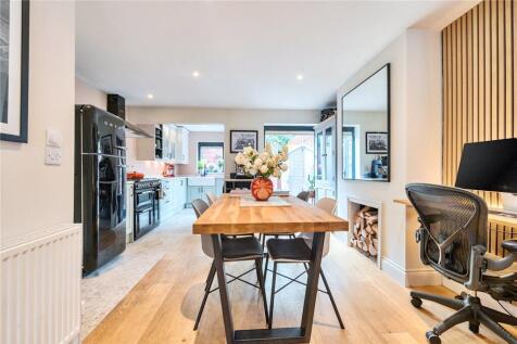 Kitchen/Sitting/Din