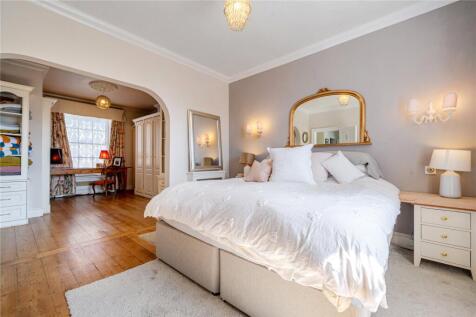 Master Bed Suite