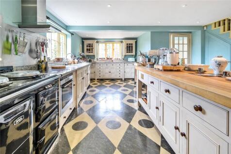 Kitchen/Breakfast Rm