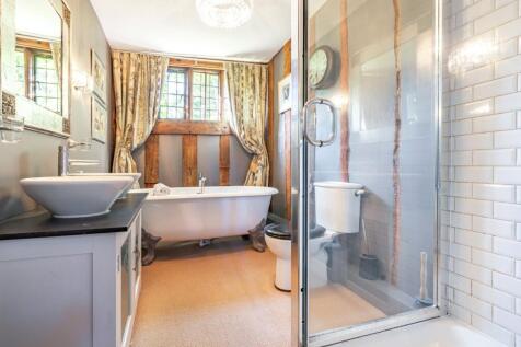 Family Bath/Shower