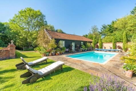 Pool &amp; Games Room