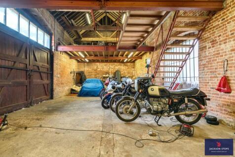 Internal Barn 1