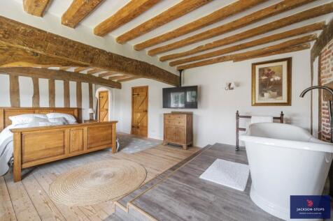 Principle Bedroom 2