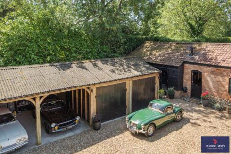 Cart Lodge/Garage