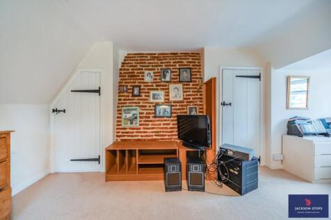 Landing/Bedroom 2 B