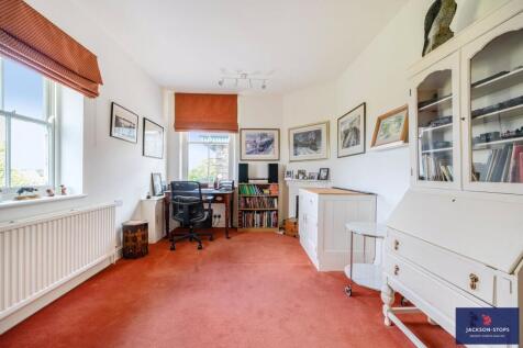 Bedroom 3/Study