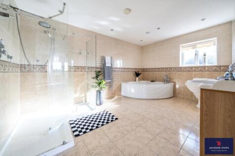 Bed 1 En-Suite