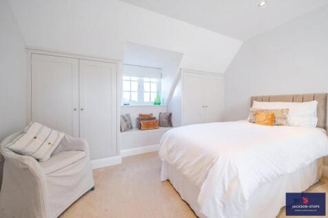 Bedroom 2a