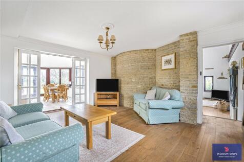 Dining/Family Room
