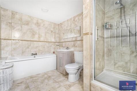 Bedroom 4 Ensuite