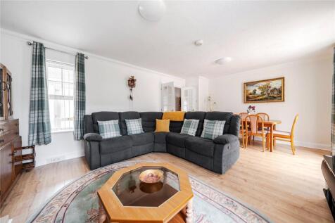Sitting Room Area
