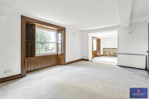 Dining/Stiiting Room