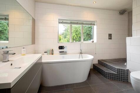 Ensuite To Bedroom 1