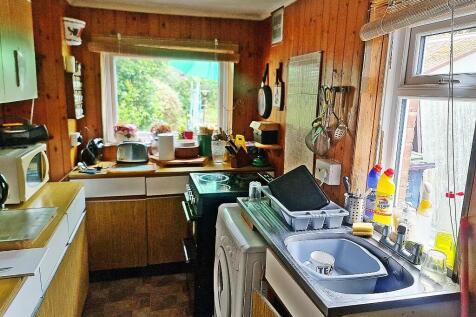 Dual Aspect Kitchen