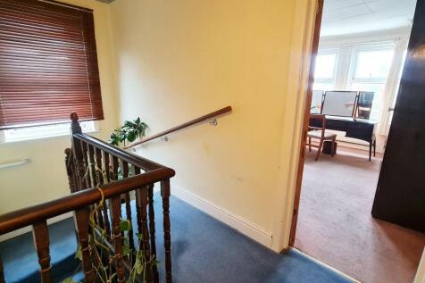 Landing &amp; Bedroom 1