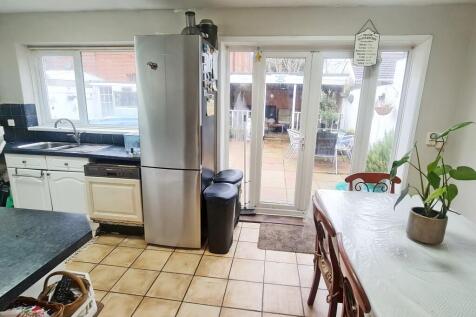 Kitchen Br&#39;fst Room