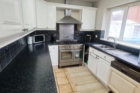 Kitchen Br&#39;fst Room