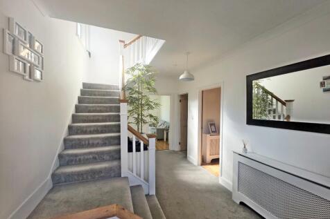 Roomy Entrance Hall
