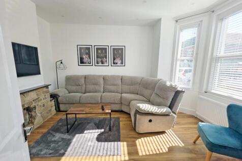 Lounge Reception