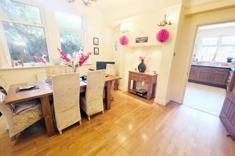 Breakfast Room