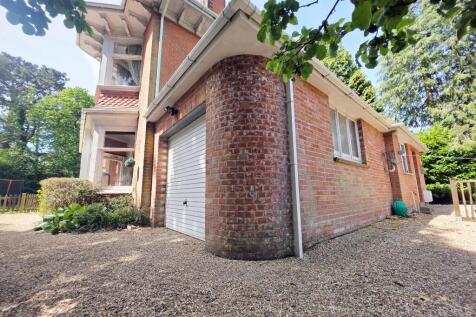 Integral Garage
